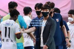 kaiyun·开云官网:球迷为球队加油助威，成为赛场上的利箭